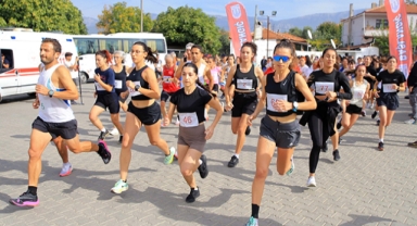 30. Atatürk'e Saygı Cumhuriyet Yol Koşusu