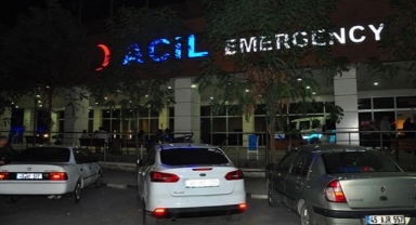 350 kişi yemekten zehirlendi