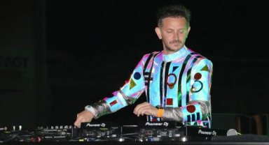 '360 derece' Burak Yeter konseri