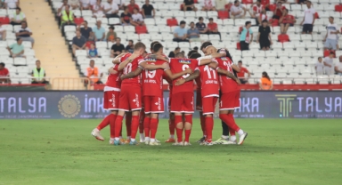 Akrep’in rakipleri ‘hoca’ değiştirdi