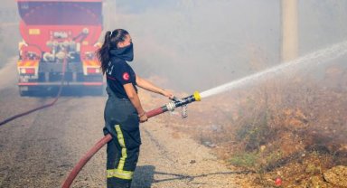Aksu'daki yangında tarım arazileri zarar gördü