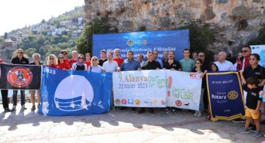 Alanya'da deniz temizliği etkinliği yapıldı