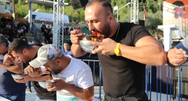 Antalya'da Bal Şenliği yapıldı