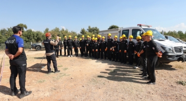 Arama kurtarma ekiplerine yönelik eğitimler devam ediyor