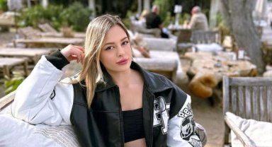 Arkadaşının evinde üçlü priz kablosuyla asılı bulundu