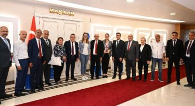 Başkan Böcek, Muhtarlar Günü'nü kutladı