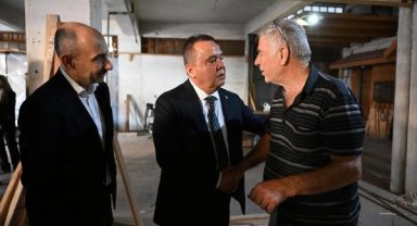 Başkan Böcek'ten esnafa 'geçmiş olsun' ziyareti