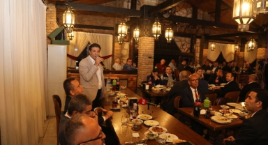 Başkan Genç’ten muhtarlara yemek