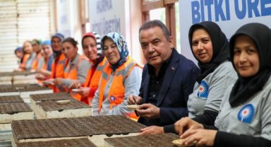 Böcek'ten personeline 2023 lira Cumhuriyet ikramiyesi 