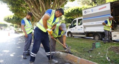 Büyükşehir'den yağış mevsimi öncesinde temizlik
