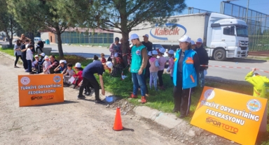 Depremzedelere sporla ulaştılar