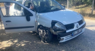 Elmalı'da trafik kazası: 2 yaralı