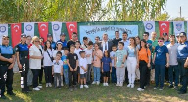 Emniyet Müdürü Çevik, görme engelli bireyleri ağırladı