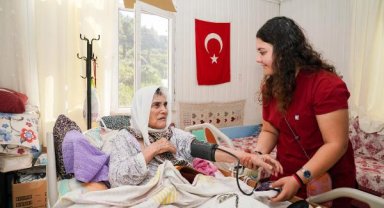 Finike'de 'Yalnız Değilsin' projesi