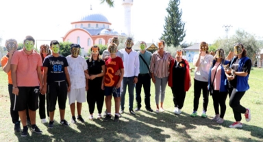 Gürhan, özel çocuklarla buluştu