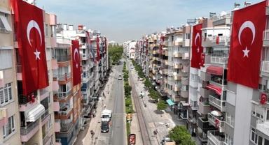 Her yer kırmızı beyaz 