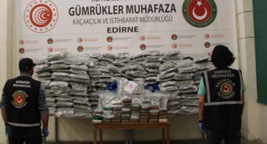 Kaçak eşya ve uyuşturucuya el konuldu