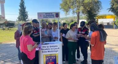 Kadınların Yanında Şiddetin Karşısında