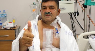 Kalbi 24 kendisi 54 yaşında!