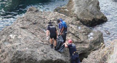 Kayalıkta kadın cesedi bulundu