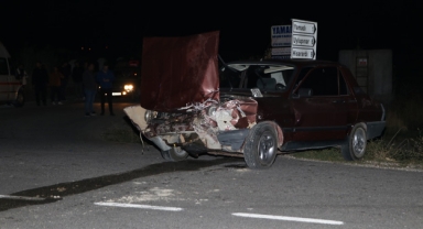 Kaza yapan otomobilden inen kişi başka aracın çarpması sonucu öldü