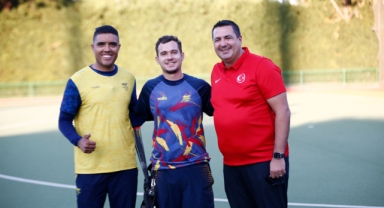 Kolombiyalı okçu, Türk Milli Takımı ile çalışıyor