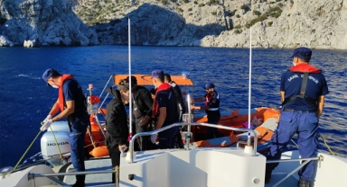 Marmaris'te 11 düzensiz göçmen kurtarıldı