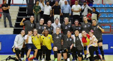 Mavi Kelebekler farklı kazandı