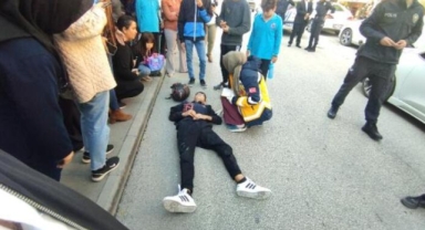 Motosikletle minibüs çarpıştı: 1 yaralı