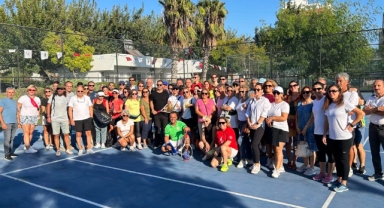 Muratpaşa’da tenis turnuvası