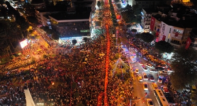 Önce Fener Alayı sonra Funda Arar 