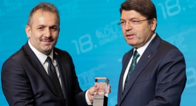 Orada bir insanlık suçu işleniyor