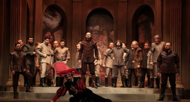 Rigoletto seyirci bekliyor