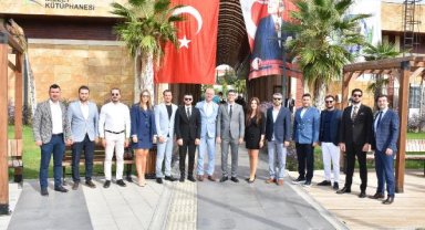 Serik Gençlik Kütüphanesi kapılarını açtı