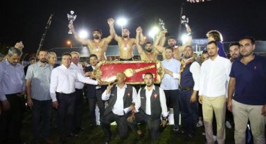 Serik Yağlı Güreşleri'ni başpehlivan Yusuf Can Zeybek kazandı