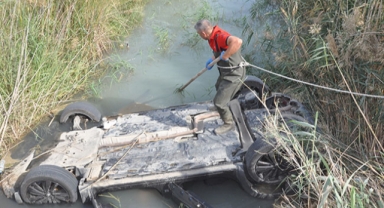 Sulama kanalına düşen sürücü hayatını kaybetti