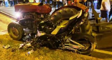 Traktörle çarpışan motosikletli öldü