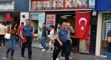 ‘Yemeğinizde bebek kanı var’ diyerek çalışanı bıçakladı