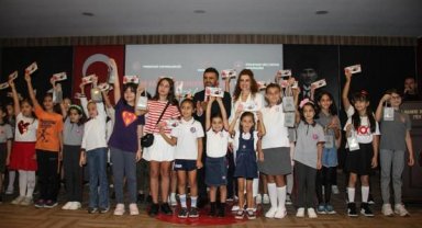 100. yılda 100 öğrenciye 100 ödül