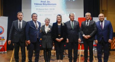 Büyükerşen’e Onur Ödülü