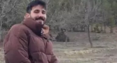 Ağaca çarpan motosikletli hayatını kaybetti