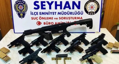 Akaryakıt istasyonunda cephanelik çıktı