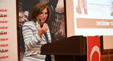 Akıncı: Antalya'da kültür-sanat etkinlikleri düzenlemek kolay