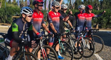 Akrep’in bisikletçileri Dünya Şampiyonası’nda