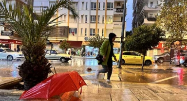 Antalya'da sağanak etkili 