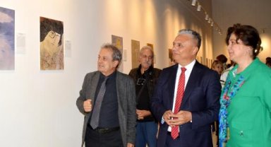 Edebiyat Günleri sergiyle başladı 