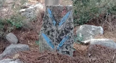 Asırlık mezarlara koruma talebi