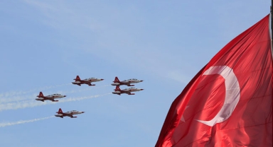 Ata’ya saygı uçuşu