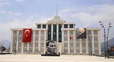 Belediye kaynakları çarçur edilmiş 