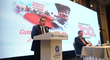 Böcek, esnaf oda başkanlarıyla buluştu 